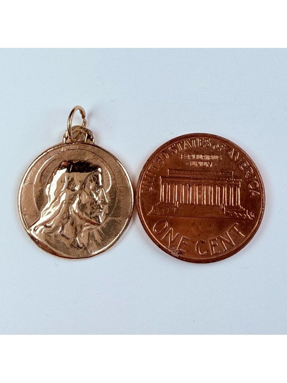 18K Yellow Gold Jesus Protection Religious Medallion Pendant Charm Necklace - Picture 8 of 9